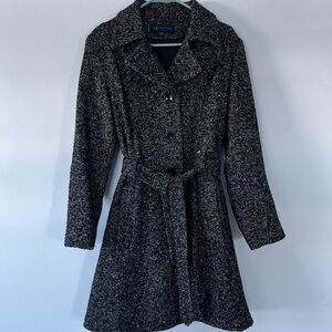 Elegant long, warm, fitted tweed coat